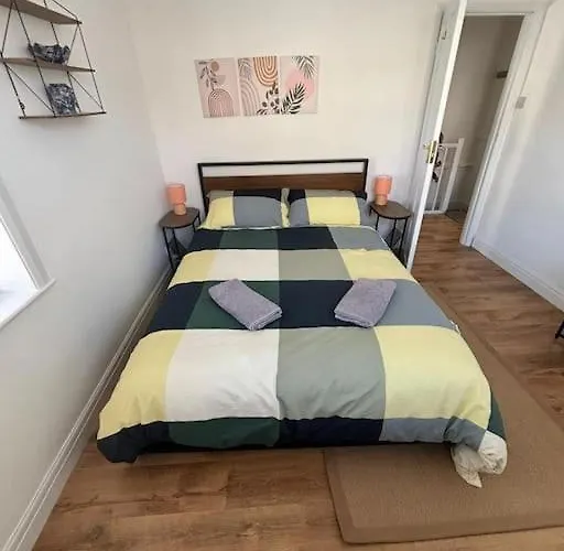 Cute 1 Bed Flat In Southwold
