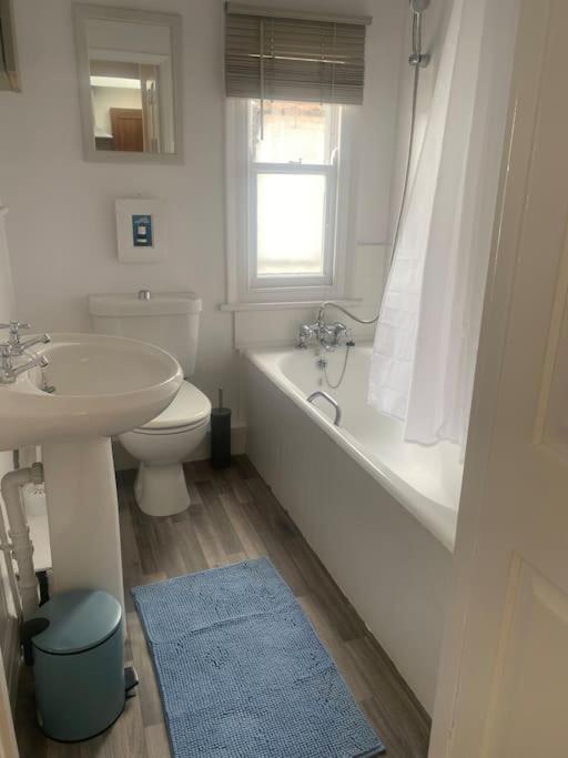 Cute 1 Bed Flat In Apartment Southwold
